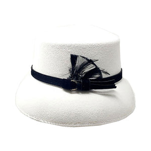 White Feather Pointed Felt Hat, is perfect for any occasion. Crafted from blended material, this hat features a stunning feather point design and a comfortable inner lining that will keep you warm and stylish. It ensures a secure fit making it a nice gift choice for those you care about. Look sharp in this classic hat.