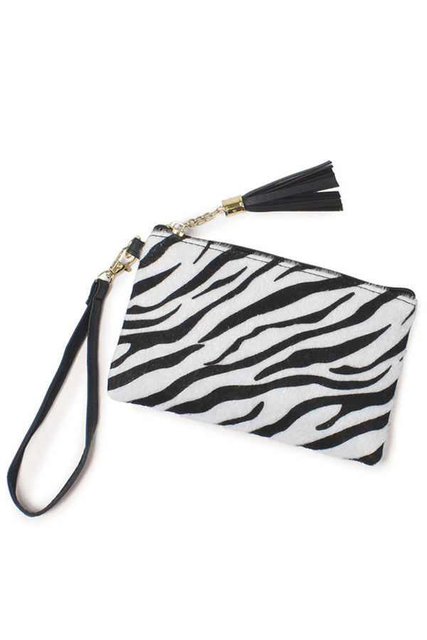 Wristlet Clutch offers a sleek and compact design ideal for carrying essentials with ease. Its convenient wrist strap ensures secure handling, making it perfect for on-the-go use. Crafted for both style and functionality, this clutch offers organized storage without bulk, making it suitable for both professional and casual settings 