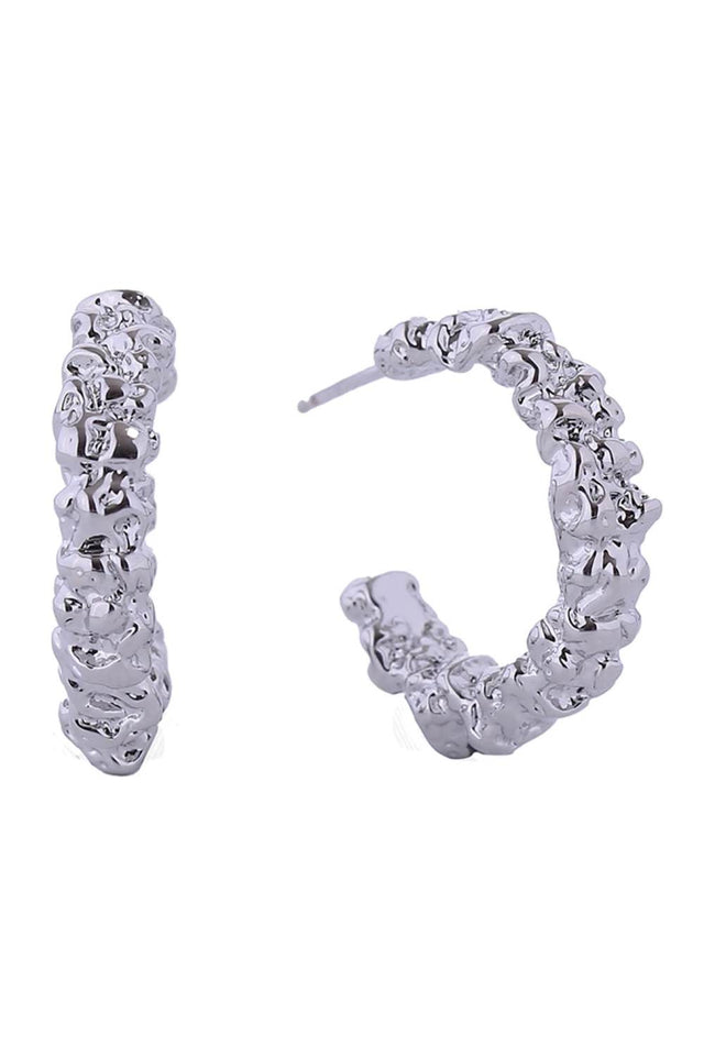 White Gold Elevate your everyday look with these stunning 14K Gold/White Gold Dipped Crinkled Hoop Post Earrings. Crafted from hypoallergenic brass, these beautifully textured hoops feature a delicate crinkled finish that catches the light beautifully. With a comfortable 2.1cm diameter, they're the perfect size for versatile styling dress them up or down with ease. Designed with sensitive skin in mind, these earrings are lead and nickel compliant, ensuring safe, all-day wear.