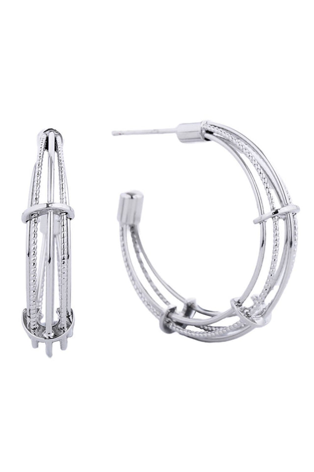 White Gold Elegant square shape post earrings with 14K gold or white gold dipping. Crafted from hypoallergenic brass, these studs are gentle on sensitive skin. Measuring 2.11cm in diameter, they offer a refined geometric look. Lead and nickel compliant for safe, worry-free wear. Perfect for everyday elegance or special occasions.
