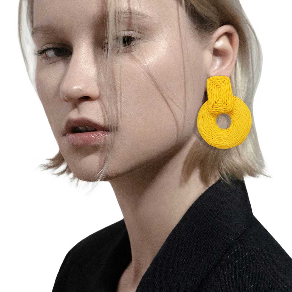 Yellow Raffia Rectangle Open Circle Link Earrings, turn your ears into a chic fashion statement with these open-circle link earrings! The beautifully crafted design adds a gorgeous glow to any outfit. Put on a pop of color to complete your ensemble in perfect style. Complete your look with these raffia rectangle earrings. 
