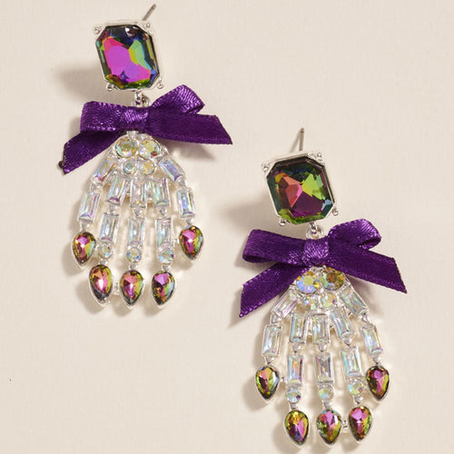 Pendientes colgantes de mano de esqueleto con piedra de vidrio y detalle de lazo - AB, Plata
