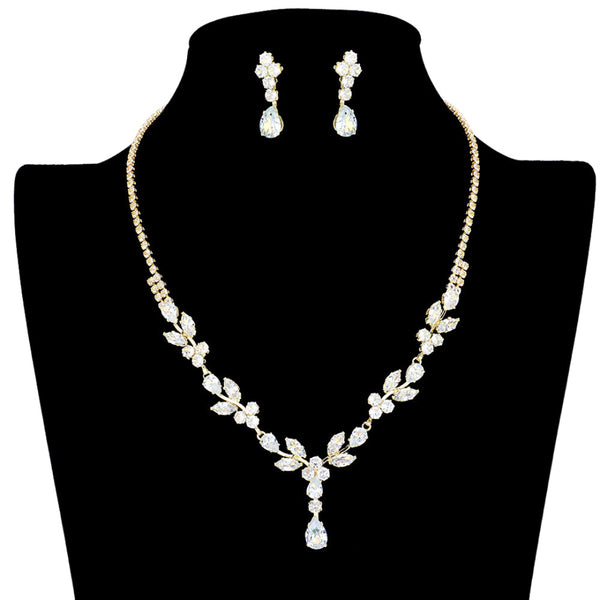 gold Sprout Detailed Rhinestone Pave Necklace Earring Set will be sure to add an air of timeless elegance, wear it with your favorite evening attire for an unbeatable combo of glitz and glamour Perfect Birthday Gift, Christmas Gift, Anniversary Gift, Prom, Valentine's Day Gift, Regalo Cumpleanos, Aniversario, Regalo Navidad
