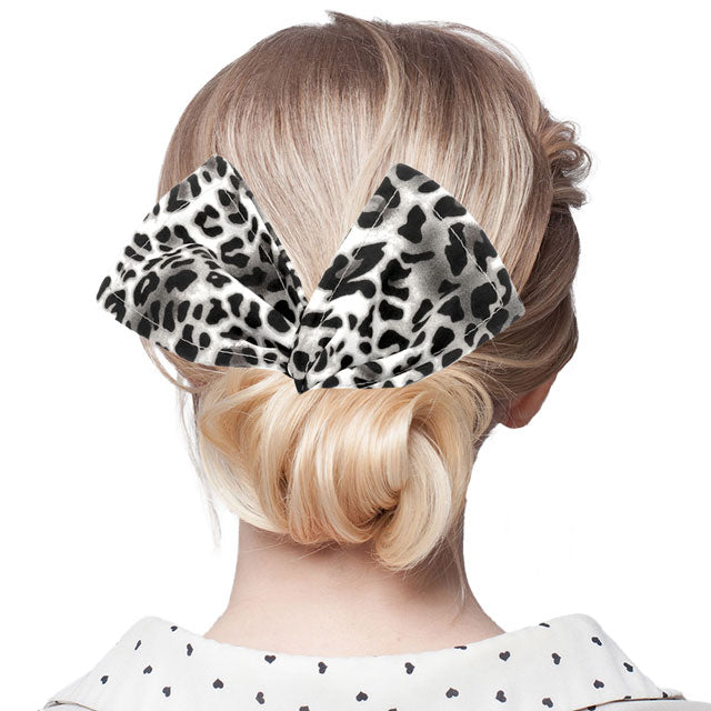 Leopard Patterned Deft Bun Maker Hair Band. Deft Bun Maker Hair Band making you feel extra glamorous. Push back your hair with this pretty Bun Maker Hair Band, add a pop of color to any plain outfit! Be ready to receive compliments. Be the ultimate trendsetter wearing this chic headband with all your stylish outfits!