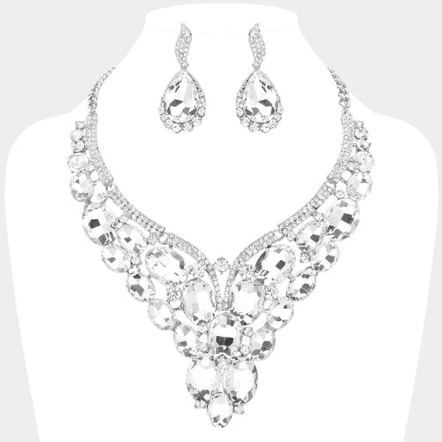 Collar de noche adornado con un racimo de piedras de vidrio ovaladas - Claro, Plata