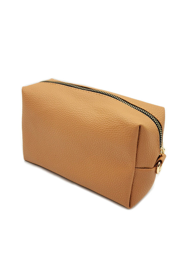 PU Crossbody Mini Bag offers a sleek and compact design crafted from durable polyurethane leather, combining style with practicality. Its lightweight structure and adjustable strap provide comfortable, hands-free wear, making it ideal for daily errands or evening outings. Despite its small size, it efficiently organizes essentials like your phone, wallet, and keys, ensuring convenience without bulk. This bag is a refined accessory that complements a variety of outfits while maintaining functionality. 