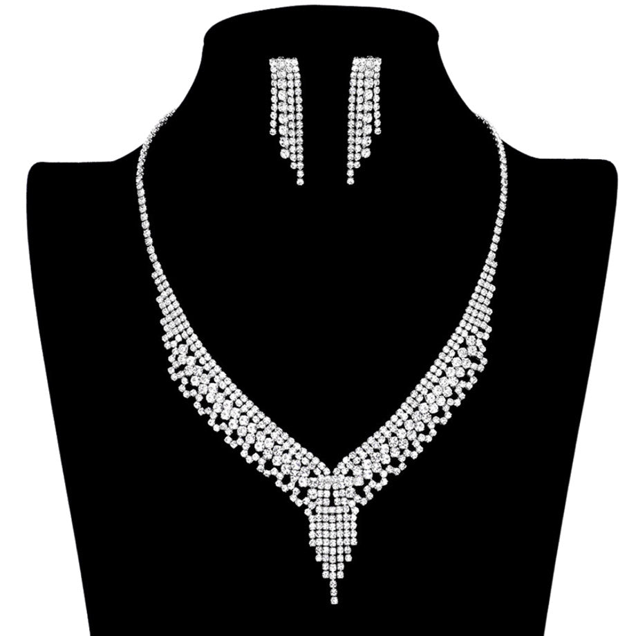 Sparkling Gold Rhinestone Pave Necklace Earring Set will be sure to add an air of timeless elegance, wear it with your favorite evening attire for an unbeatable combo of glitz and glamour. Perfect Birthday Gift, Christmas Gift, Anniversary Gift, Prom, Valentine's Day Gift, Regalo Cumpleanos, Aniversario, Regalo Navidad