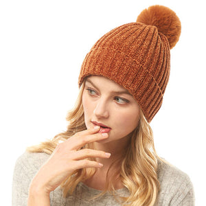 Soft Cozy Brown Chenille Pom Pom Hat Beanie Knit Beanie Winter Hat, before running out the door into this cold weather, reach for this classic toasty hat to keep you incredibly warm, the autumnal touch finish your outfit. Perfect Birthday Gift, Christmas Gift, Regalo Navidad, Regalo Cumpleanos, Anniversary Gift, Secret Santa