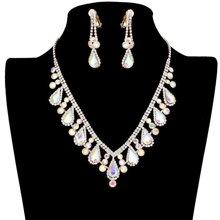 AB Gold Crystal Rhinestone Teardrop Necklace Clip on Earring Set, beautifully crafted design adds a gorgeous glow to any outfit to show your ultimate class. Jewelry that fits your lifestyle with the perfect look! The perfect accessory for adding just the right amount of shimmer and a touch of class to special events. It's perfectly lightweight so that it can be worn throughout the whole week. 