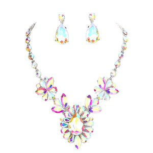AB Silver Teardrop Stone Cluster Evening Necklace is an excellent jewelry set that will sparkle all night long making you shine like a diamond. This stunning jewelry set will make you stand out from the crowd on any special occasion and show your perfect class. 