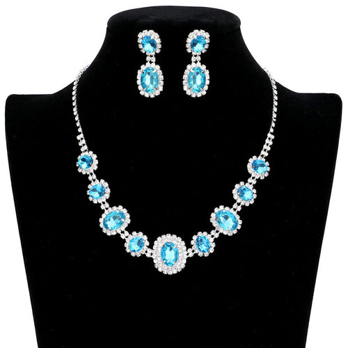 Oval Stone Accented Rhinestone Trimmed Necklace - Aqua