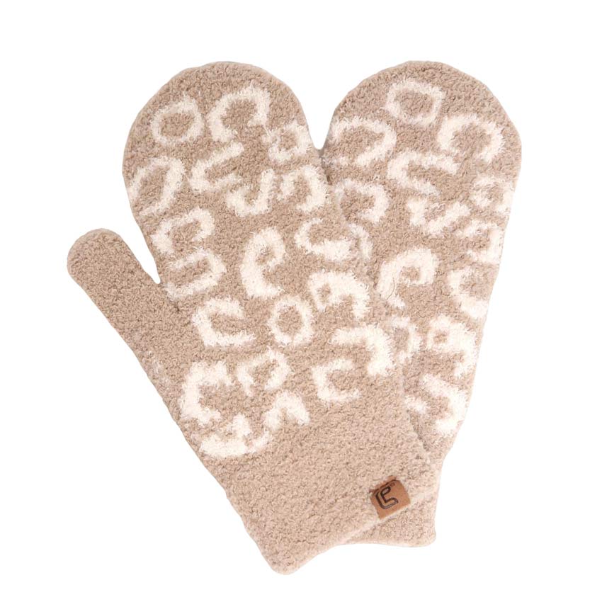 Beige Soft Fuzzy Leopard Mittens, are a smart, eye-catching, and attractive addition to your outfit. These trendy gloves keep you absolutely warm and toasty in the winter and cold weather outside. Accessorize the fun way with these gloves. It's the autumnal touch you need to finish your outfit in style. A pair of these gloves will be a nice gift for your family, friends, anyone you love, and even yourself. Stay trendy and cozy!