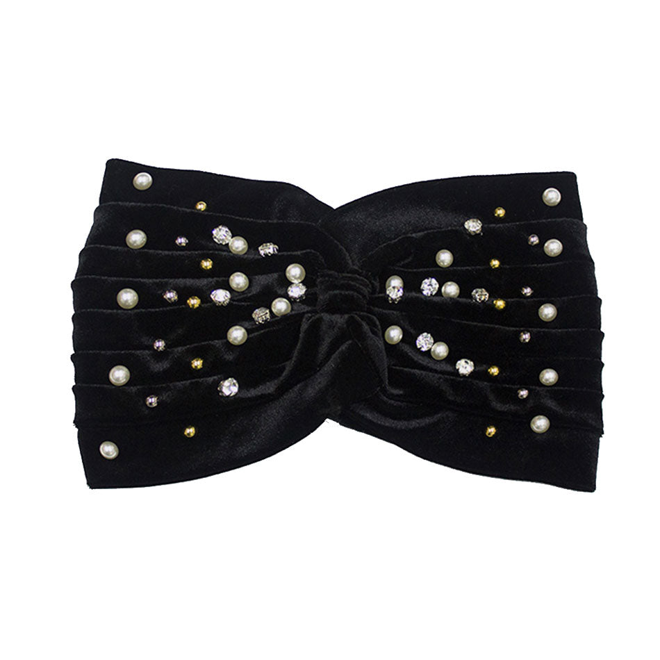 Black Crystal Pearl Detailed Twisted Velvet Headband. Be ready to receive compliments. Be the ultimate trendsetter wearing this chic headband with all your stylish outfits! you will be protected in the harshest of elements, fit securely around your head against your ears and perfect for cold weather accessory