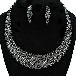 Black Crystal Rhinestone Round Collar Necklace. These gorgeous Rhinestone pieces will show your class in any special occasion. The elegance of these Collar necklace goes unmatched, great for wearing at a party! Perfect jewelry to enhance your look. Awesome gift for birthday, Anniversary, Valentine’s Day or any special occasion
