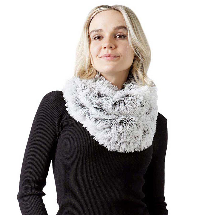 Black Faux Fur Furry Infinity Scarf, on trend & fabulous, a luxe addition to any cold-weather ensemble. Great for daily wear in the cold winter to protect you against chill, classic infinity-style scarf & amps up the glamour with soft material that feels amazing snuggled up against your cheeks. This is soft, warm and comfortable against your skin for all day wear. It’s a great gift for your family and friends.