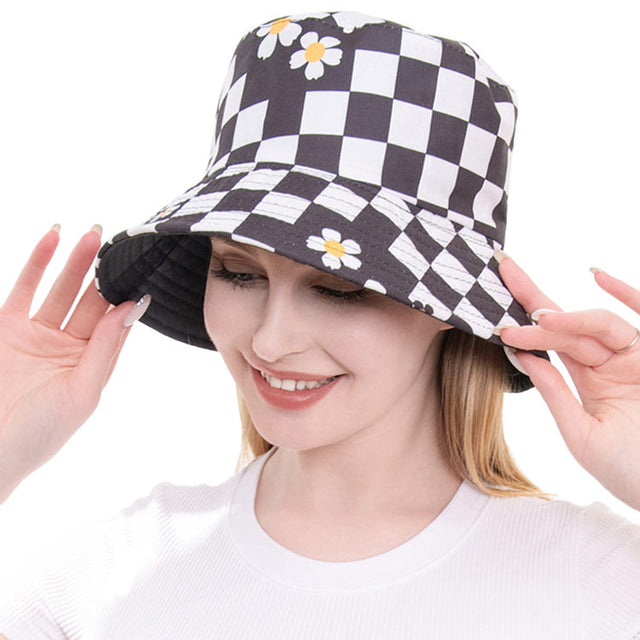 Black Flower Pointed Checkerboard Patterned Bucket Hat, Keep your styles on even when you are relaxing at the pool or playing at the beach. Large, comfortable, and perfect for keeping the sun off of your face, neck, and shoulders. Perfect gifts for weddings, anniversaries, Mardi Gras, Valentine‚Äö√Ñ√¥s Day, or any occasion.