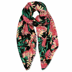 Black Flower Printed Oblong Scarf, this timeless flower-printed oblong scarf is soft, lightweight, and breathable fabric, close to the skin, and comfortable to wear. Sophisticated, flattering, and cozy. look perfectly breezy and laid-back as you head to the beach. A fashionable eye-catcher will quickly become one of your favorite accessories.