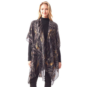 Black Mixed Animal Printed Gold Foil Accented Ruana Poncho, on-trend & fabulous design make it eye-catching and beautiful. It will keep you cozy and comfortable on winter and cold days. Go outside with confidence and beauty with this animal-designed ponchos. It's a luxe addition to any cold-weather ensemble. Great for daily wear in the cold winter to protect you against the chill.