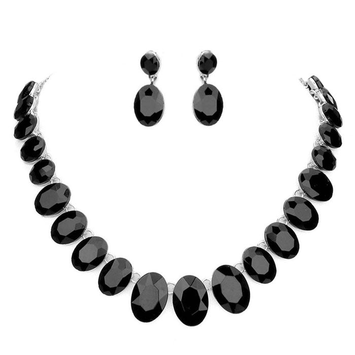 Black Oval Stone Link Evening Necklace. Wear together or separate according to your event, versatile enough for wearing straight through the week, perfectly lightweight for all-day wear, coordinate with any ensemble from business casual to everyday wear, the perfect addition to every outfit.