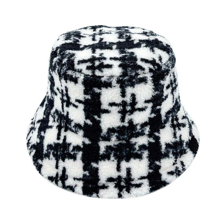 Black Plaid Check Patterned Sherpa Bucket Hat, show your trendy side with this Plaid Check Patterned bucket hat. Adds a great accent to your wardrobe. This elegant, timeless & classic Bucket Hat looks fashionable. Perfect for that bad hair day, or simply casual everyday wear.  Accessorize the fun way with this Sherpa bucket hat. It's the autumnal touch you need to finish your outfit in style.