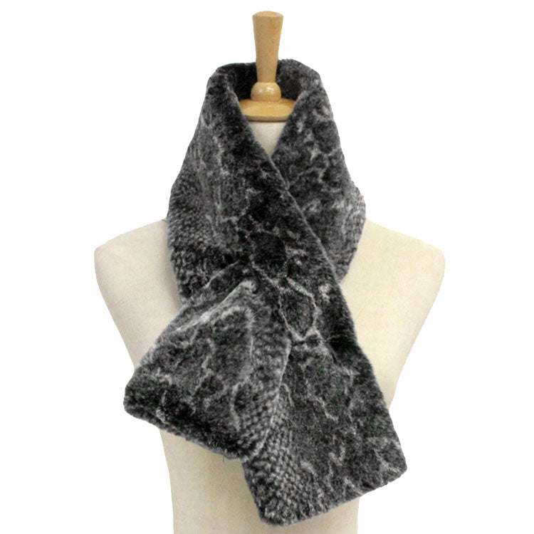 Black Snake Skin Patterned Faux Fur Pull Through Scarf, delicate, warm, on trend & fabulous, a luxe addition to any cold-weather ensemble. Great for daily wear in the cold winter to protect you against chill, classic infinity-style scarf & amps up the glamour with plush material that feels amazing snuggled up against your cheeks.