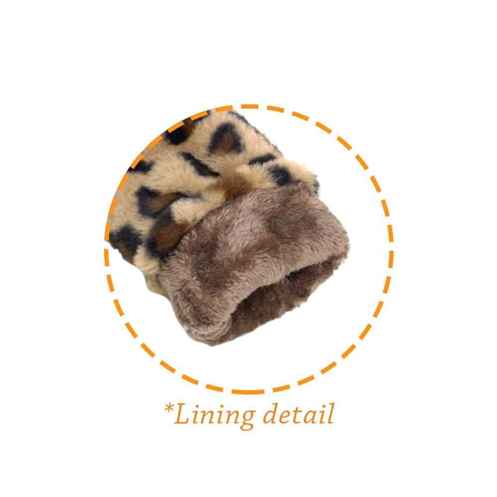 Brown Leopard Patterned Faux Fur Lining Mitten Gloves, are a smart, eye-catching, and attractive addition to your outfit. These trendy gloves keep you absolutely warm and toasty in the winter and cold weather outside. Accessorize the fun way with these gloves. It's the autumnal touch you need to finish your outfit in style. 