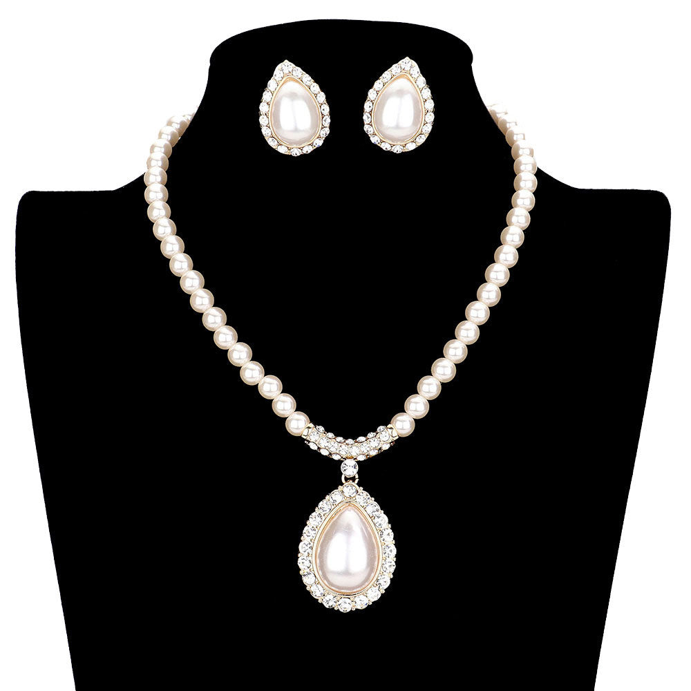Cream Gold Crystal Trim Pearl Pendant Necklace. Designed to accent the neckline, a fashion faithful, adds a gorgeous stylish glow to any outfit style, jewelry that fits your lifestyle! Adds a touch of beautiful inspired beauty to your look. Perfect Birthday Gift, Mother's Day Gift, Anniversary Gift, Graduation Gift, Prom Jewelry, Valentine's Day Gift, Thank you Gift.