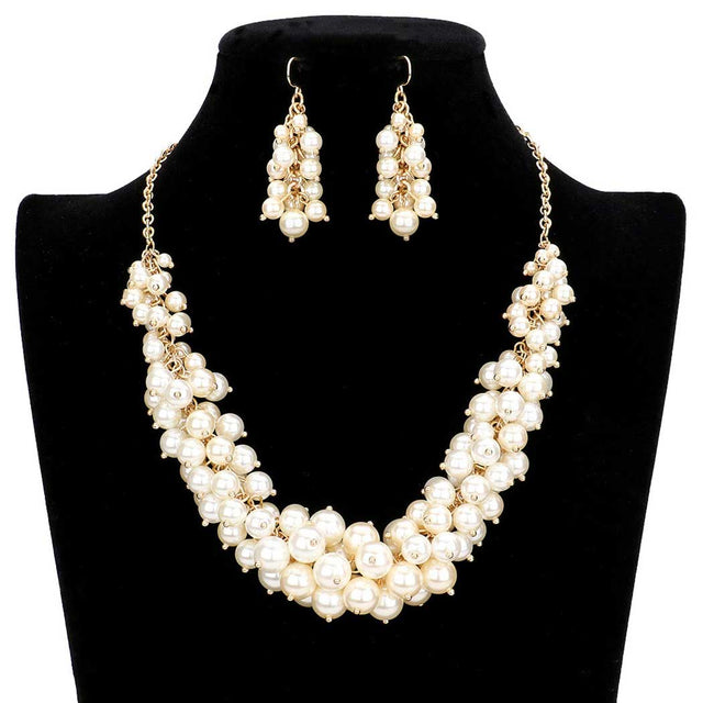 Cream Pearl Cluster Necklace. These gorgeous Pearl pieces will show your class in any special occasion. The elegance of these pearl goes unmatched, great for wearing at a party! Perfect jewelry to enhance your look. Awesome gift for birthday, Anniversary, Valentine‚Äôs Day or any special occasion.