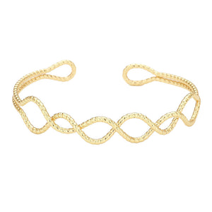 Gold Casual Braided Brass Metal Cuff Bracelet. Beautifully crafted design adds a gorgeous glow to any outfit. Jewelry that fits your lifestyle! Perfect Birthday Gift, Anniversary Gift, Mother's Day Gift, Anniversary Gift, Graduation Gift, Prom Jewelry, Just Because Gift, Thank you Gift.