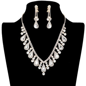 Gold Crystal Rhinestone Teardrop Necklace Clip on Earring Set, beautifully crafted design adds a gorgeous glow to any outfit to show your ultimate class. Jewelry that fits your lifestyle with the perfect look! The perfect accessory for adding just the right amount of shimmer and a touch of class to special events. It's perfectly lightweight so that it can be worn throughout the whole week. 
