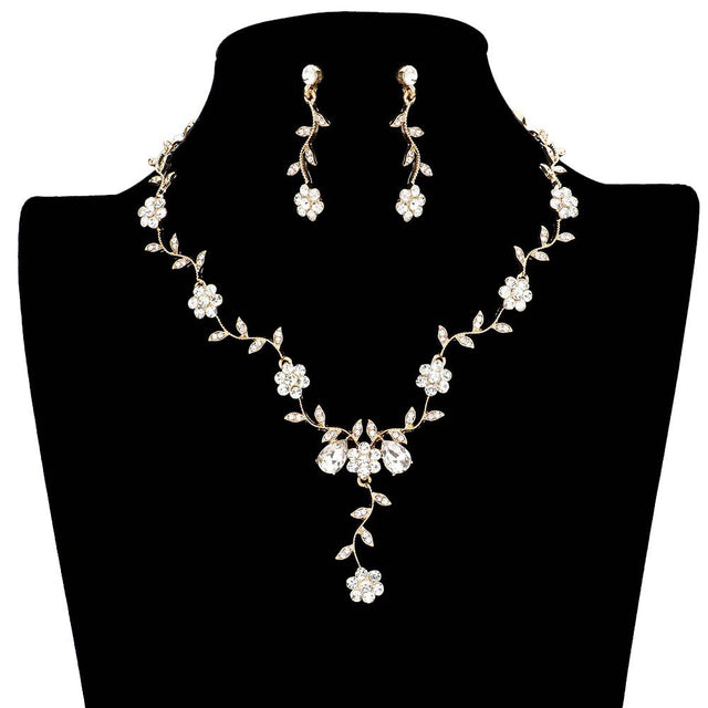 Gold Flower Leaf Cluster Vine Rhinestone Necklace, These gorgeous Rhinestone pieces will show your class on any special occasion. The elegance of these rhinestones goes unmatched. Great for wearing at a party! Perfect for adding just the right amount of glamour and sophistication to important occasions. These classy Rhinestone Jewelry Sets are perfect for parties, Weddings, and Evenings. Awesome gift for birthdays, anniversaries, Valentine‚Äö√Ñ√¥s Day, or any special occasion.