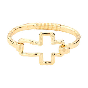 Gold  Hammered Open Metal Cross Hook Bracelet. Get ready with these necklace, put on a pop of shine to complete your ensemble. Perfect for adding just the right amount of shimmer and a touch of class to special events, Wedding and Evening. Awesome gift for birthday, Anniversary, Valentine’s Day or any special occasion.