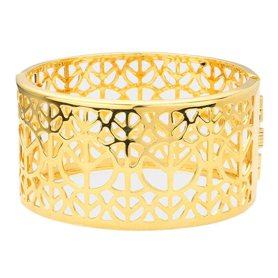 Gold Peace Symbol Hinged Bangle Bracelet, embellishes your beauty with the ultimate gorgeousness and trendiness. Add a pop of color to complete your ensemble and get ready to receive the best compliments. The right choice for adding the perfect amount of shimmer & shine and a touch of class anywhere and on any occasion. Ideal gift for Birthdays, anniversaries, Mother's Day, Graduation, etc.