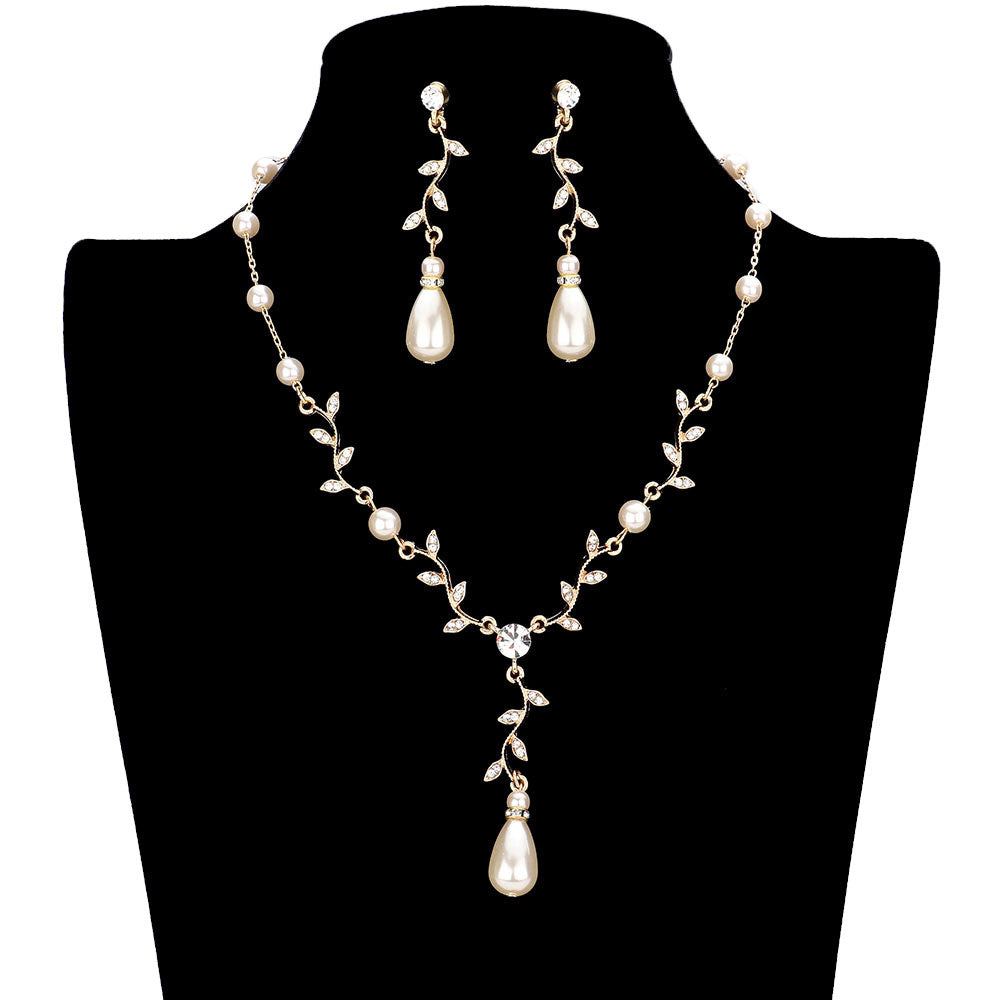 Gold Pearl Accented Leaf Cluster Vine Necklace, a stunning jewelry set will sparkle all night long making you shine like a diamond on special occasions. Wear together or separate according to your event with different outfits to add perfect luxe and class with incomparable beauty. Simple sophistication makes a stand-out addition to your collection designed to accent the neckline and add a gorgeous stylish glow to any special outfit in style.