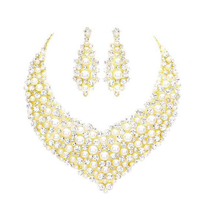 Gold Pearl Bubble Stone Cluster Bib Necklace. These gorgeous Stone pieces will show your class in any special occasion. The elegance of these Stone goes unmatched, great for wearing at a party! Perfect jewellery to enhance your look. Awesome gift for birthday, Anniversary, Valentine’s Day or any special occasion