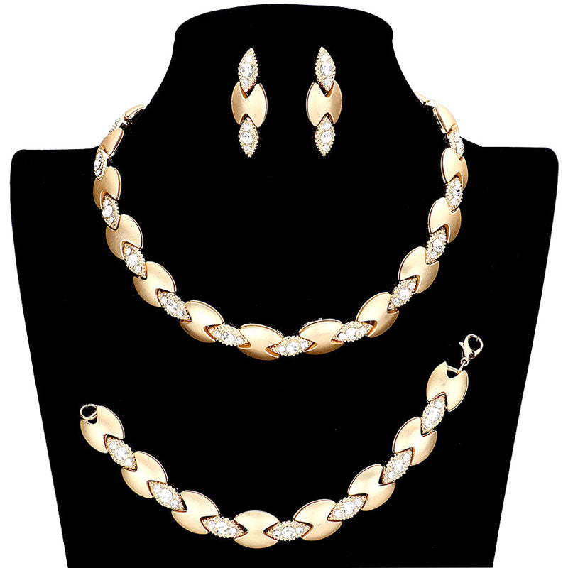 Gold Rhinestone Pave Metal Link Necklace Set. These Necklace jewelry sets are Elegant. Beautifully crafted design adds a gorgeous glow to any outfit. Jewelry that fits your lifestyle! Perfect for adding just the right amount of shimmer & shine and a touch of class to special events. Perfect Birthday Gift, Anniversary Gift, Mother's Day Gift, Graduation Gift, Valentine’s Day gift or any special occasion.