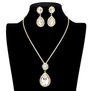 Gold Teardrop Accented Rhinestone Necklace. These gorgeous rhinestone pieces will show your class in any special occasion. The elegance of these rhinestone goes unmatched, great for wearing at a party! Perfect jewelry to enhance your look. Awesome gift for birthday, Anniversary, Valentine’s Day or any special occasion.