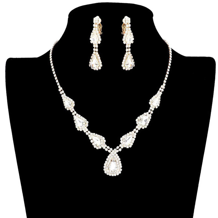 Gold Teardrop Stone Accented Rhinestone Pave Necklace, brings a gorgeous glow to your outfit to show off the royalty on any special occasion. These gorgeous Rhinestone pieces will show your class in any special occasion. The elegance of these Rhinestone goes unmatched, great for wearing at a party! Perfect jewelry to enhance your look. Awesome gift for birthday, Anniversary or any special occasion.