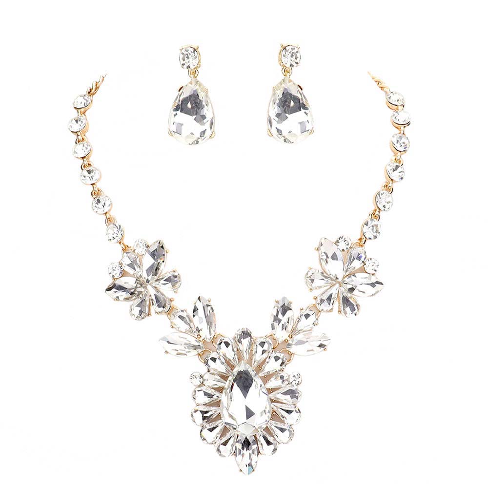 Gold Teardrop Stone Cluster Evening Necklace is an excellent jewelry set that will sparkle all night long making you shine like a diamond. This stunning jewelry set will make you stand out from the crowd on any special occasion and show your perfect class. 