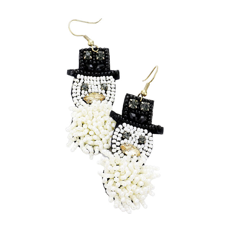 Gold White Christmas Snowman Seed Bead Dangle Earring. Beautifully crafted design adds a gorgeous glow to any outfit with Christmas theme. Get into the Christmas spirit with our gorgeous Christmas seed bead dangle earrings, Bright snowman design with various colors and pattern will the perfect choice to your Christmas costumes. Ideal gift for you loved ones, girlfriend, wife, daughter, sisters, share with your family on Christmas.