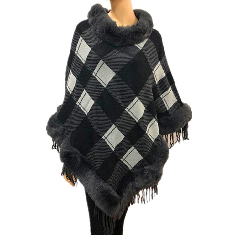Gray Faux Fur Trim Knit Plaid Poncho Ruana, Gray Plaid Pattern with Faux Fur Trim Poncho Ruana, warm soft and elegant, great for any occasion, will become your favorite accessory