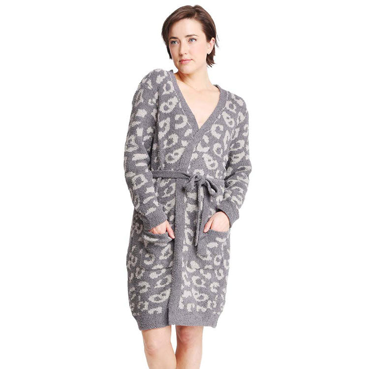 Gray Leopard Patterned Cozy Robe. These leopard themed multi-purpose ponchos are wonderfully versatile and can be worn in many different ways: as a poncho; a shrug; a cardigan; a scarf; a snood; and a shawl. Timeless beautiful Poncho is ensure your upper body stays perfectly warm when the temperatures drop. A fashionable eye catcher, will quickly become one of your favorite accessories, the thickness is perfect for autumn winter and spring, fine gift for women, girl, mom.
