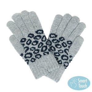 Gray Leopard Patterned Smart Gloves, drag out your dashing look and gives you warmth on cold days. These warm gloves will allow you to use your electronic device and touch screens with ease. The attractive leopard pattern exposes the bold look and trendy appearance. Perfect Gift for this winter!