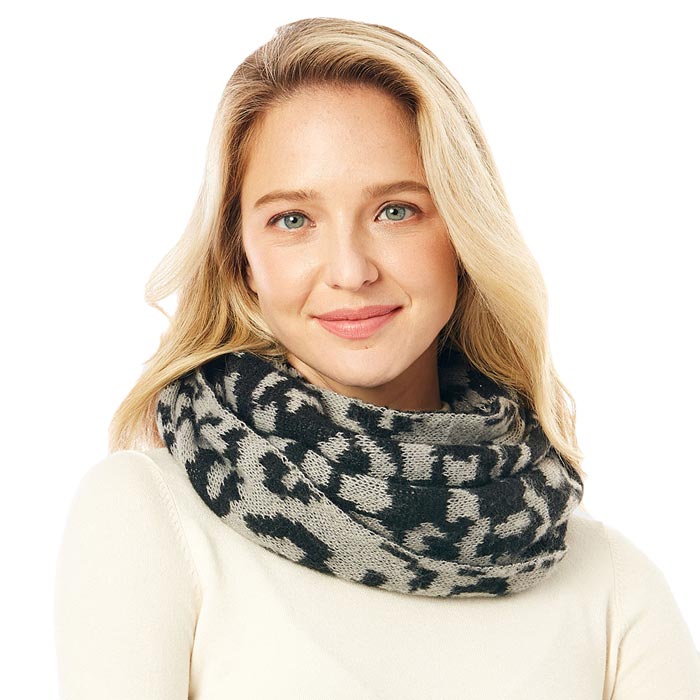 Gray Leopard Print Infinity Scarf, warm cozy infinity scarf comes with leopard print, plushy addition to any cold-weather ensemble, adds a modern touch to the cozy style with a bold animal print. Use in the cold or just to jazz up your look. Perfect for casual outings, parties, and office. Great gift idea for friends and family. Soft and comfortable polyester material for long-lasting warmth on cold days. Perfect winter gift for your loved ones.