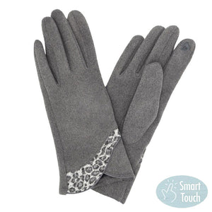 Gray Leopard Print Smart Gloves, present you with luxe and comfortable way. It's great to complete your outfit with absolute trendiness and warmth on winter and cold days. It will allow you to easily use your electronic devices and touchscreens while keeping your fingers covered, and swiping away! A pair of these gloves are awesome winter gift for your family, friends, anyone you love, and even yourself. Complete your outfit in trendy style!