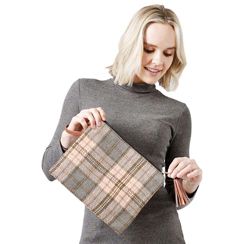 Gray Plaid Check Crossbody Clutch Bag, comes with attached and detached straps to ensure the easy carrying and comfortability. It looks like ultimate fashionista while carrying this trendy Crossbody Clutch Bag! Easy to carry specially when you need hands-free and lightweight to run errands or a night out on the town. It will be your new favorite accessory to hold onto all your necessary items. Perfect Gift for Birthday, Holiday, Christmas, New Years, etc.