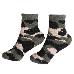 Green 6pairs Camouflage Socks, your feet will look and feel fab in these socks! they are so soft and stretchy, you will love them! keep your feet toasty. Let you look attractive and these socks can bright up the clod winter. With super soft material and a comfortable cuff, these will be your favorite everyday socks. The warm Camouflage socks are nice gift choice, you can send to your mom, sister, friends, wife.