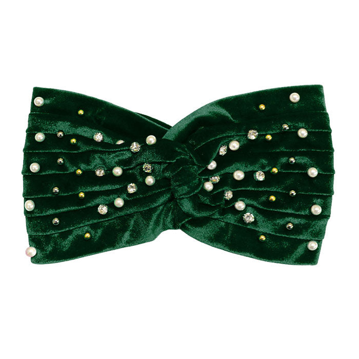 Green Crystal Pearl Detailed Twisted Velvet Headband. Be ready to receive compliments. Be the ultimate trendsetter wearing this chic headband with all your stylish outfits! you will be protected in the harshest of elements, fit securely around your head against your ears and perfect for cold weather accessory
