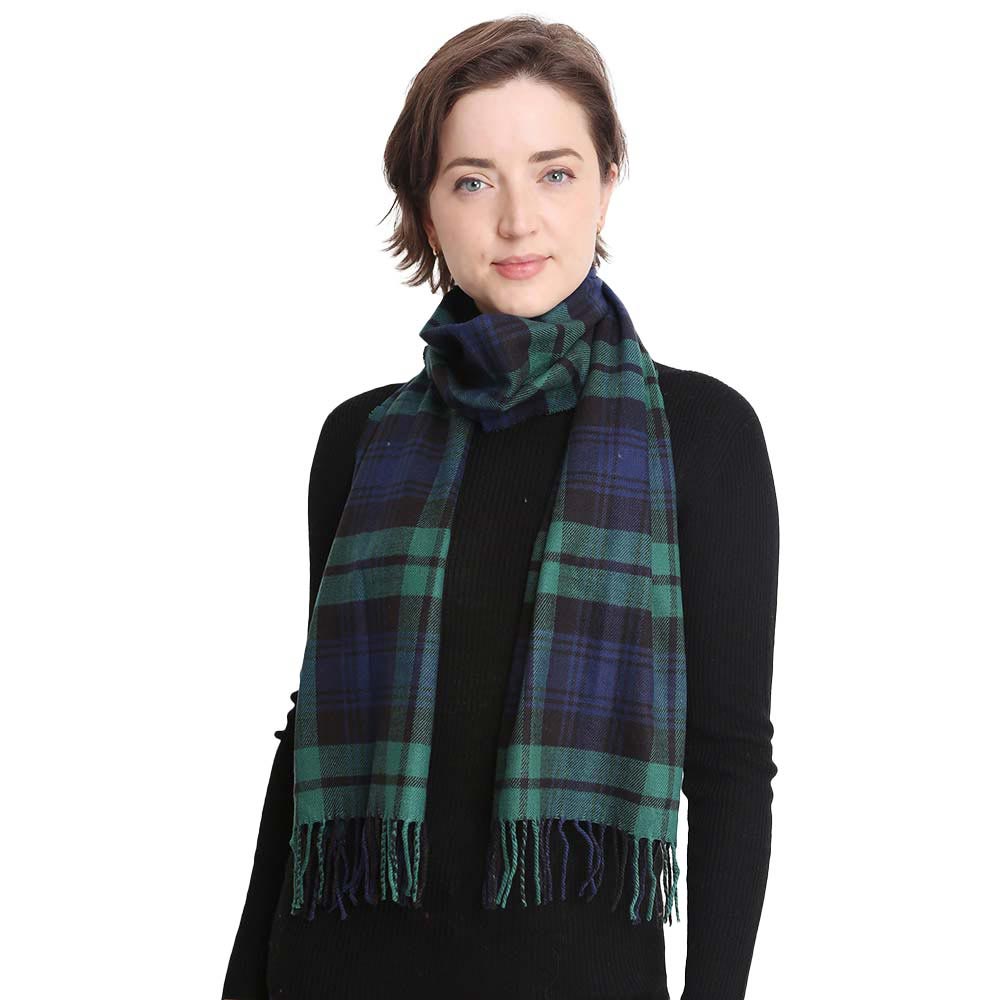 Green Trendy Plaid Check Patterned Oblong Scarf, accent your look with this soft oblong scarf to receive compliments. It's beautifully designed with Plaid Check which makes your beauty more enriched. Highly versatile scarf and great for daily wear in the cold winter to protect you against the chill. A great wardrobe staple.