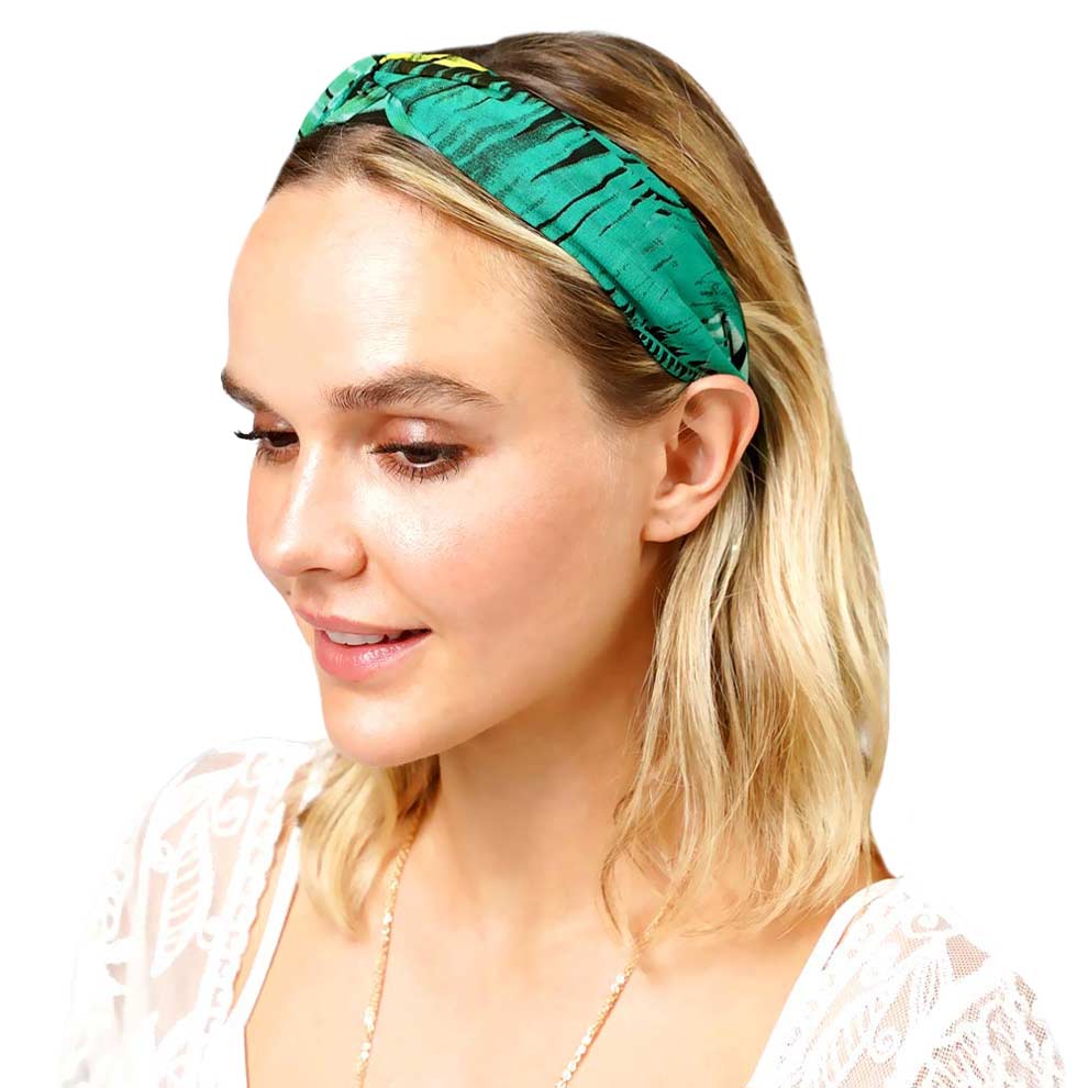 Green Tropical Leaf Twisted Headband, create a natural & beautiful look while perfectly matching your color with the easy-to-use leaf-twisted headband. Push your hair back and spice up any plain outfit with this tropical leaf headband! Be the ultimate trendsetter & be prepared to receive compliments wearing this chic headband with all your stylish outfits! 